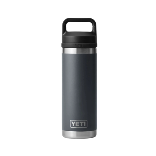 Termo YETI Rambler® Water Bottle 18oz en color Charcoal (Gris), acero inoxidable con aislamiento al vacío