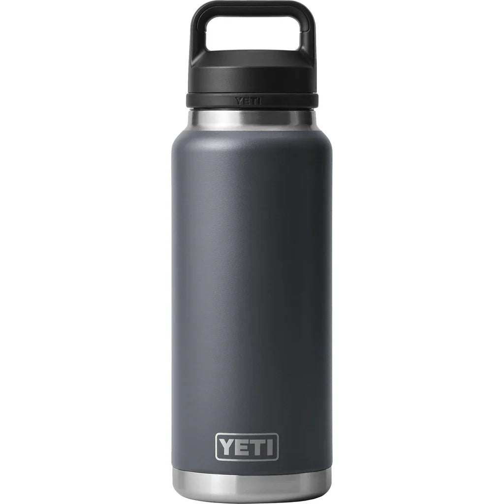 Termo YETI Rambler® Water Bottle 36oz en color Charcoal (Gris), acero inoxidable con aislamiento al vacío